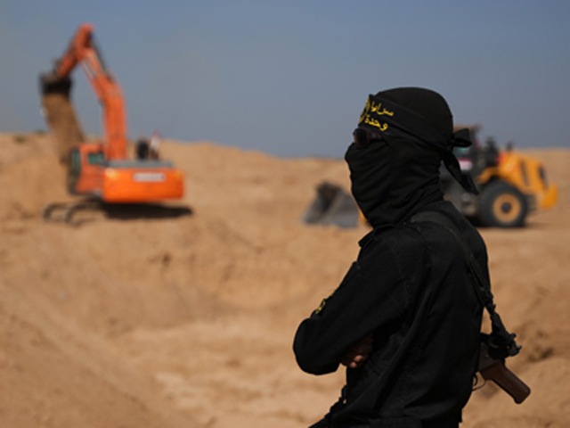 В секторе Газы возобновились поиски останков погибших заложников