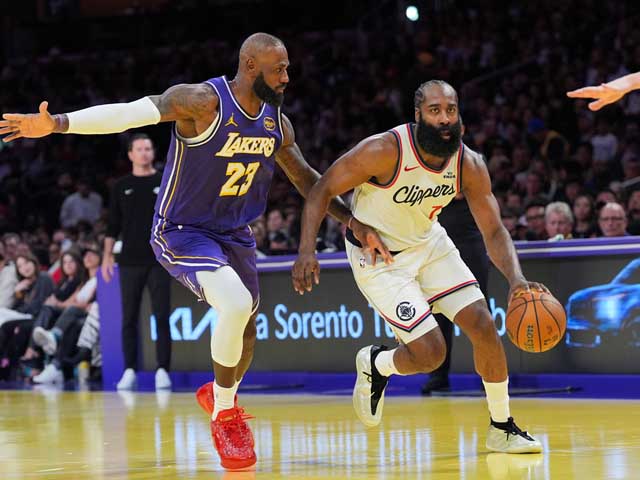 НБА. Макколум установил клубный рекорд. "Лейкерс" победил в дерби