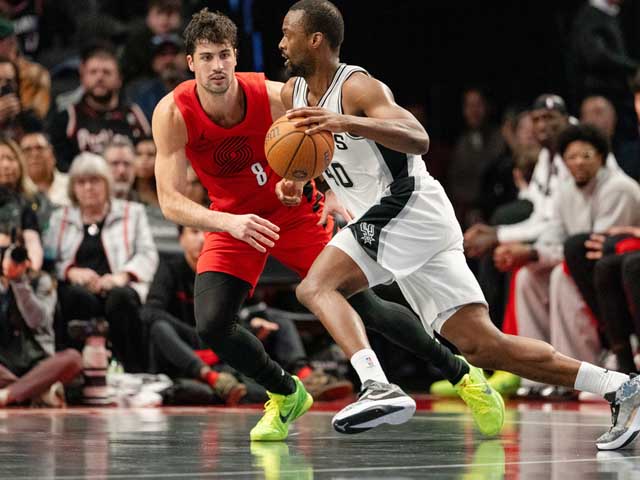 НБА. Дени Авдия набрал 37 очков. "Портленд" проиграл "Сан-Антонио"