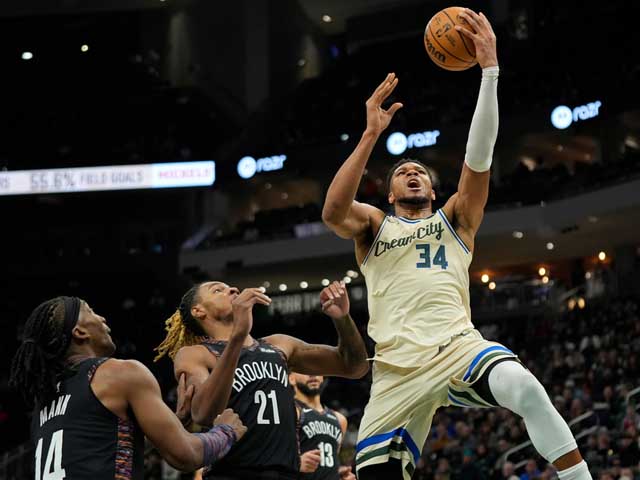 Историческое достижение Адетокунбо. Результаты матчей НБА