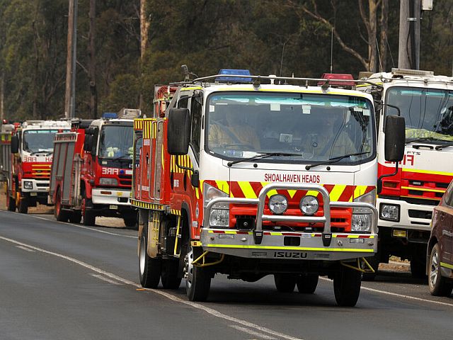 "Самый мощный пожар, который мог произойти": в Сиднее взорвался резервуар с химикатами
