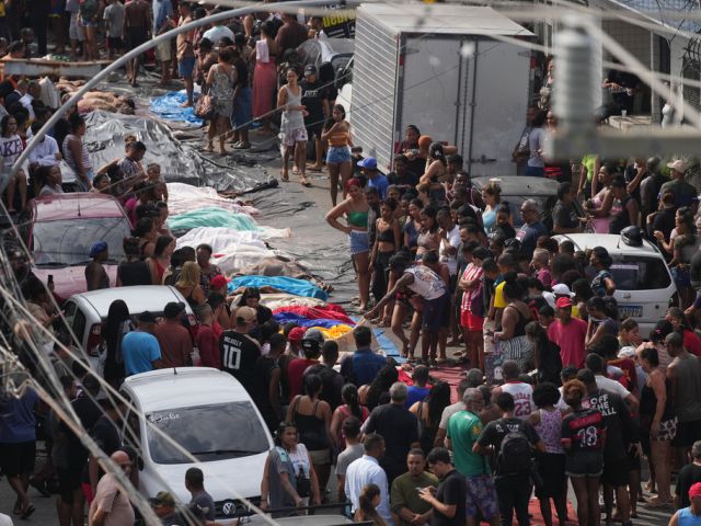 Количество жертв полицейской операции в Рио-де-Жанейро превысило 130 человек