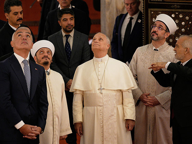 Понтифик наводит мосты. Фоторепортаж о визите Льва XIV в Турцию