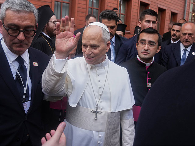 Понтифик наводит мосты. Фоторепортаж о визите Льва XIV в Турцию