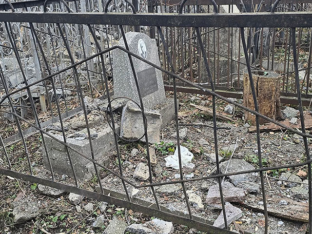 В результате российской атаки БПЛА и ракетами пострадало еврейское кладбище Харькова