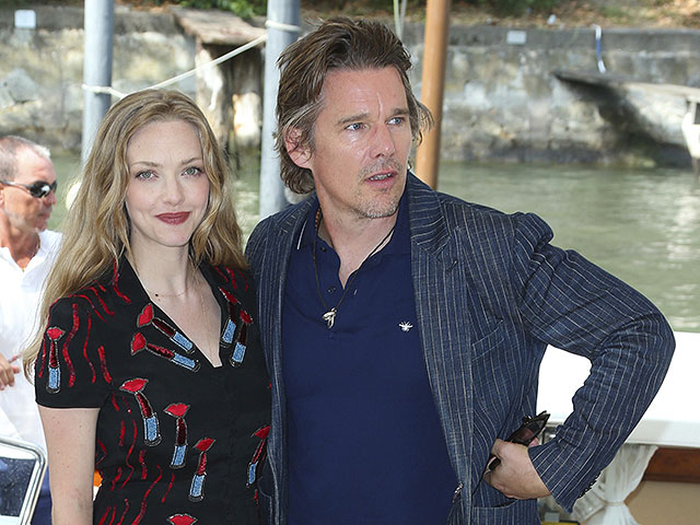 С Итаном Хоуком, 2017 год