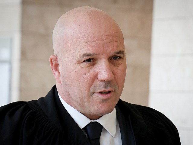 Адвокат Ури Корев