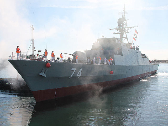 Иран вернул в строй затонувший эсминец "Саханд"