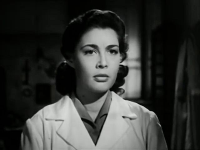 За два дня до 100-летия во Франции умерла актриса и модель Лиз Бурден, звезда 50-х
