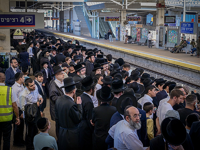 "Умрем, но не призовемся": в Иерусалиме проходит "Митинг миллиона". Фоторепортаж