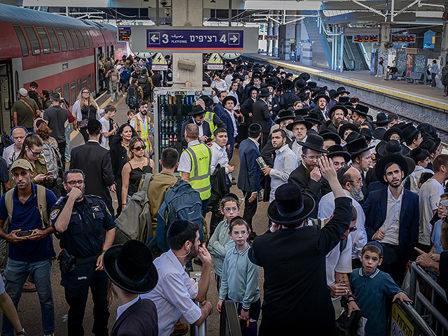 "Умрем, но не призовемся": в Иерусалиме проходит "Митинг миллиона". Фоторепортаж