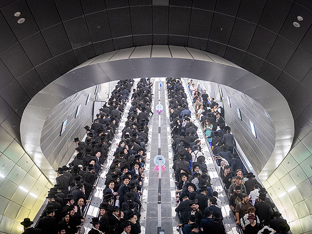 "Умрем, но не призовемся": в Иерусалиме проходит "Митинг миллиона". Фоторепортаж