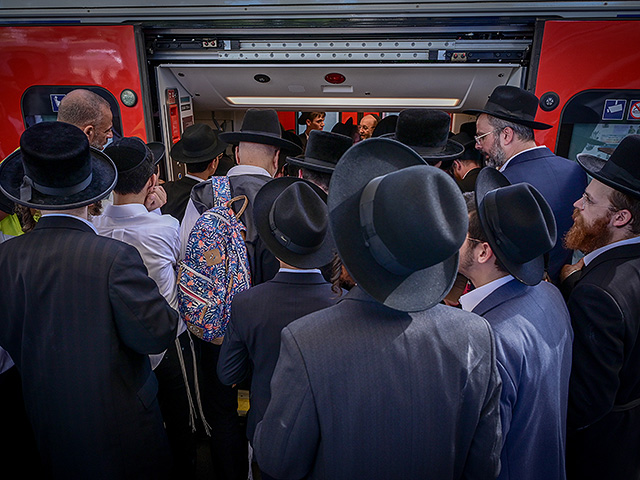 "Умрем, но не призовемся": в Иерусалиме проходит "Митинг миллиона". Фоторепортаж