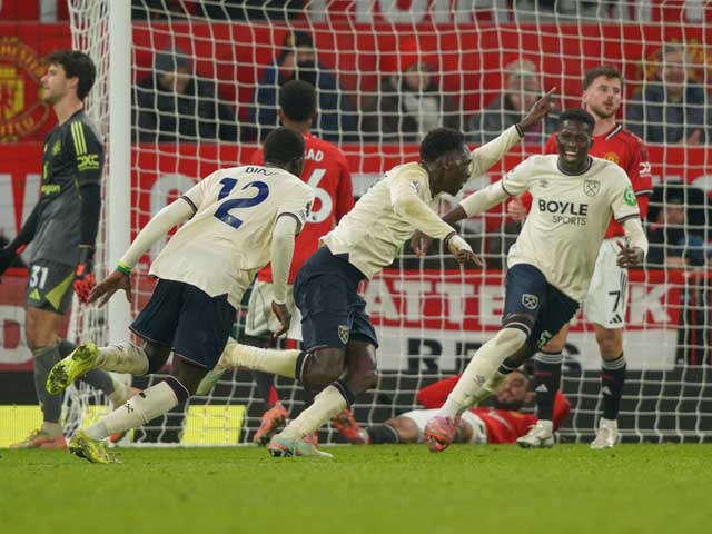 Футбол. Чемпионат Англии. "Манчестер Юнайтед" упустил победу