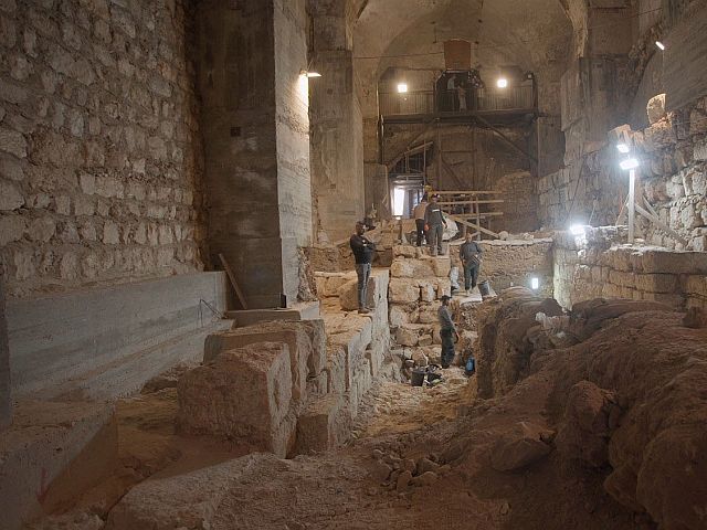 "Стена, которую невозможно пробить": в Иерусалиме раскопан памятник эпохи Хасмонеев