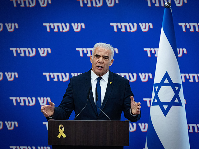 Лапид: "Вы, журналисты, невыносимы... Так и должно быть"