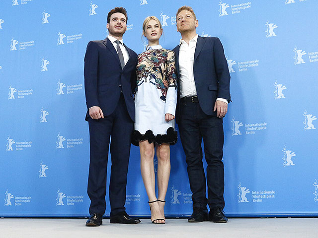 С Ричардом Мэдденом и Лили Джеймс, 2015 год