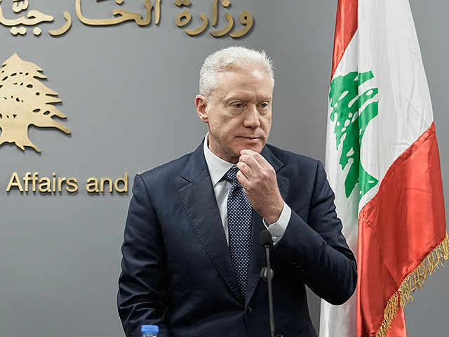 Глава МИД Ливана отклонил приглашение в Иран