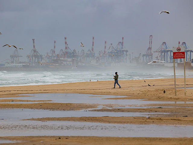 The Israeli Ministry of Health warned against swimming in the Mediterranean Sea due to water pollution