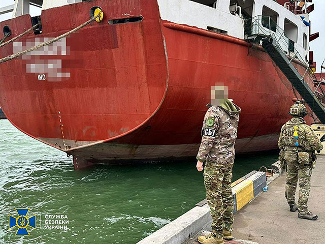 СБУ сообщила о задержании в Одессе судна, входящего в российский "теневой флот"
