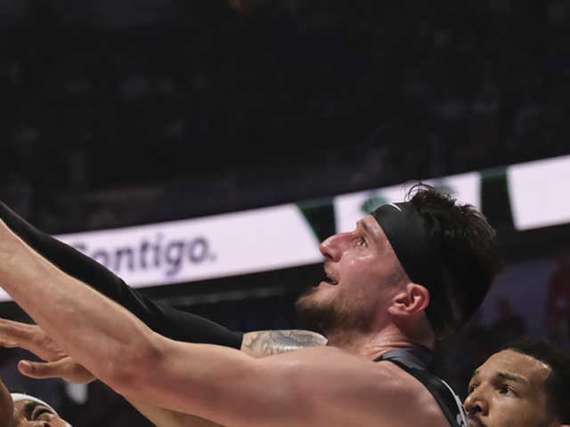 Баскетбол. Зак Хэнкинс вернулся в Израиль