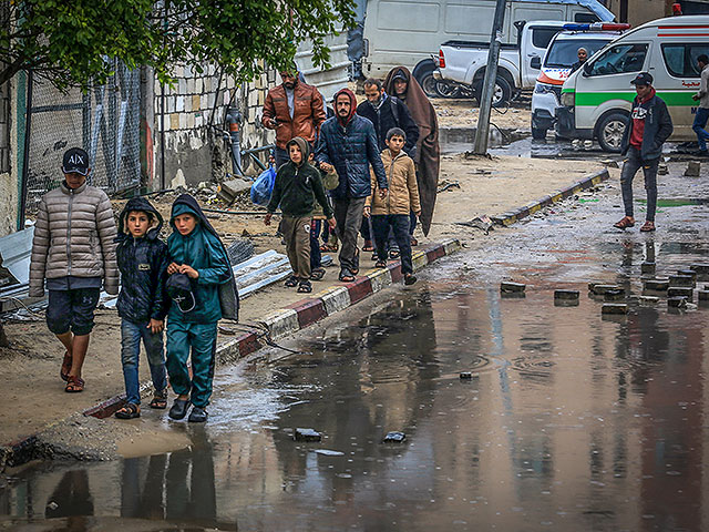Последствия шторма "Байрон" в Газе. Фоторепортаж