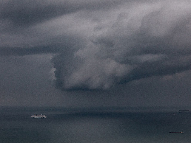 Шторм "Байрон" в Израиле: проливные дожди, затопления, снег на Хермоне