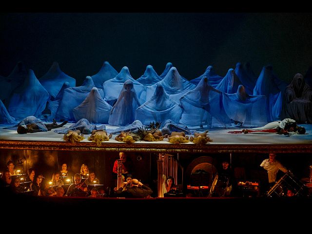 "Партенопа" Эннио Морриконе в Неаполе. Фоторепортаж
