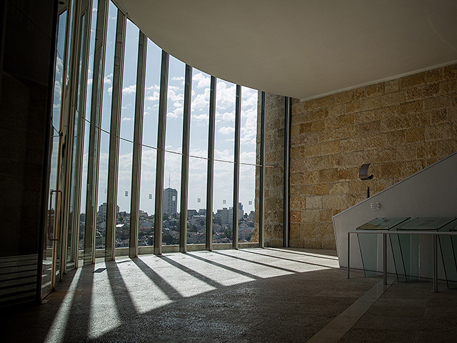 Верховный суд ужесточил приговор мужчине, изнасиловавшему беженку из Украины