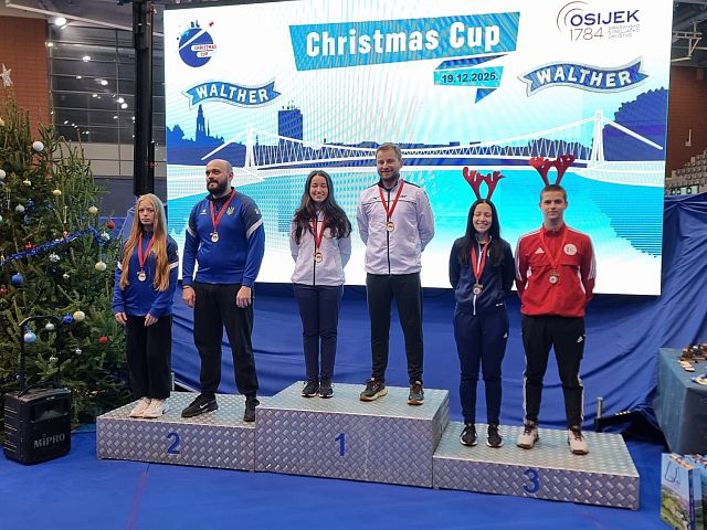 Израильские стрелки завоевали "золото" на международных соревнованиях в Хорватии