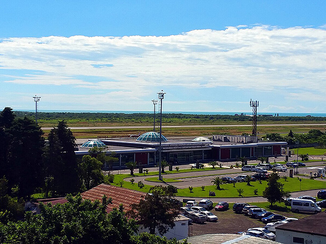 В Батуми задержан израильтянин, в чемодане которого были обнаружены лекарства