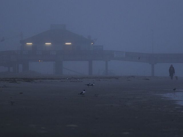 Крушение самолета ВМС Мексики, на борту которого находился ребенок
