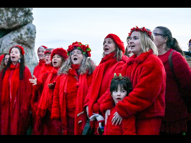 Языческий праздник у древнего Стоунхенджа. Фоторепортаж о дне зимнего солнцестояния
