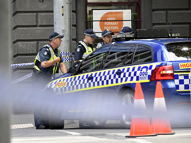 В Мельбурне сожжен автомобиль местного раввина, украшенный к Хануке