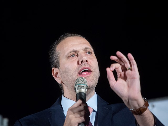 Мики Зоар сообщил, что отказавшиеся участвовать в кинопремии номинанты отзывают решение