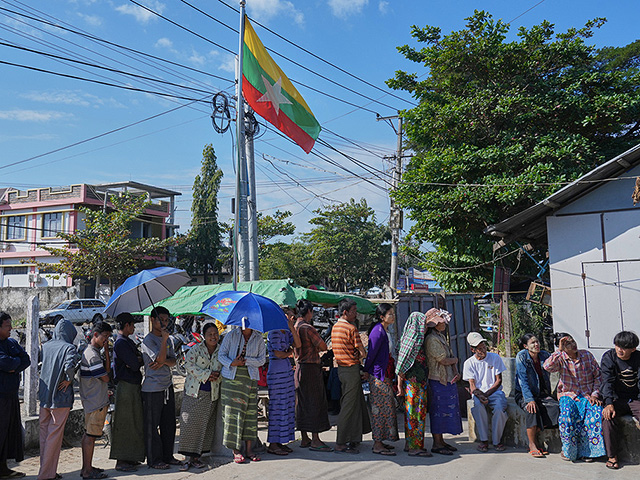 В Мьянме проходят парламентские выборы, противники хунты в них не участвуют