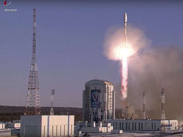 Российская ракета "Союз" доставила на орбиту три иранских спутника