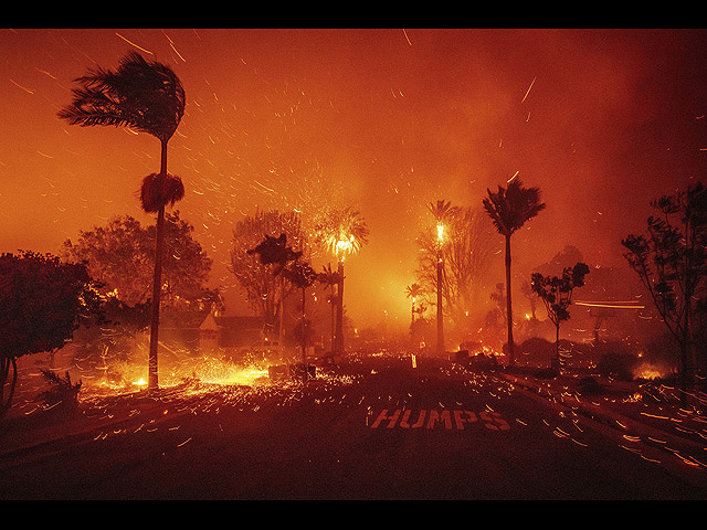 7 января 2025 года в районе Пасифик-Палисейдс в Лос-Анджелесе бушует пожар Палисадес, сопровождаемый сильным ветром