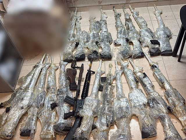 Предотвращена попытка контрабанды десятков стволов оружия на западной границе