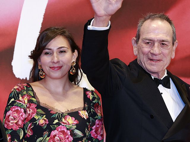 Виктория и Томми Ли Джонс в 2017 году