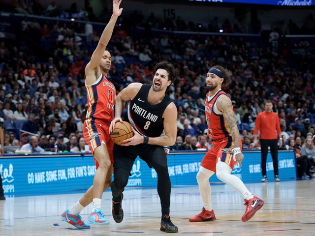 Дени Авдия сделал "дабл-дабл 30+". "Портленд" победил