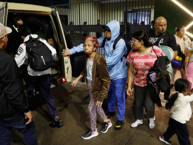 США: нанесены "точечные удары по узлам управления и снабжения" в районе Каракаса