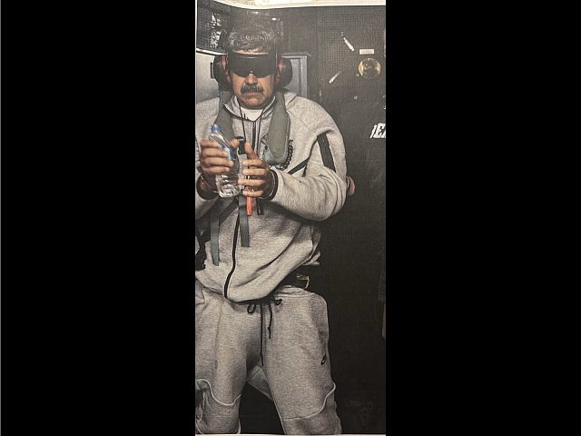 Николас Мадуро на борту большого десантного корабля USS Iwo Jima. 3 января 2026 года
