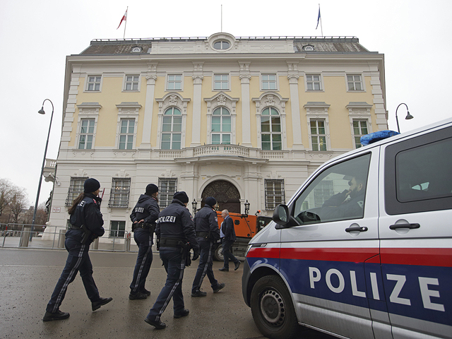 Недалеко от двух синагог в Вене обнаружена граната