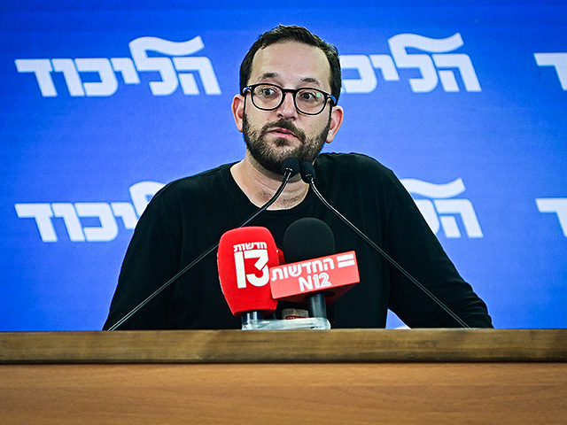 "Дело Катаргейт": Урих намерен возобновить работу в канцелярии Нетаниягу, полиция против