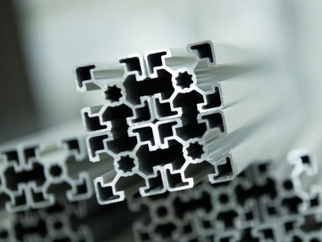 Смотрич заблокировал введение защитной пошлины на импорт алюминия из Китая