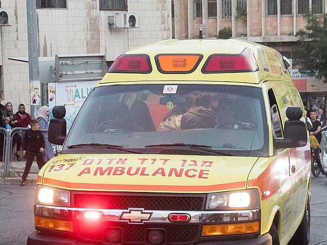 Около Старого города Иерусалима автобус сбил человека