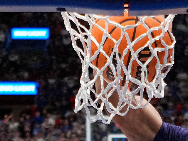 Лига чемпионов ФИБА. Странный демарш итальянцев. Победа "Апоэля" (Холон)