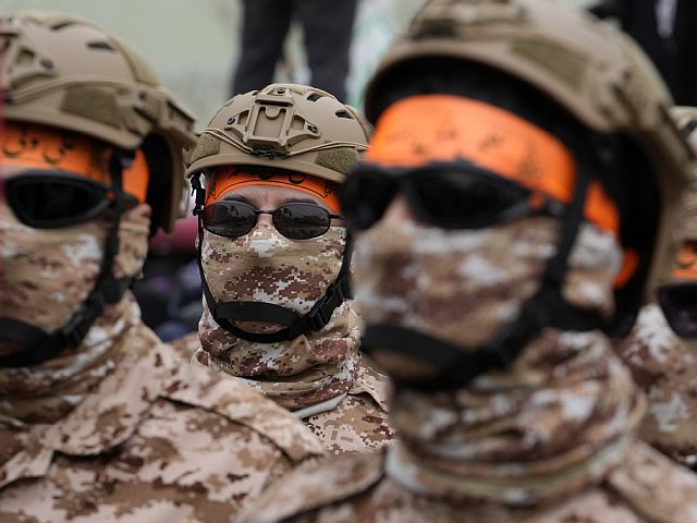 Боевики провластного иранского ополчения "Басидж"