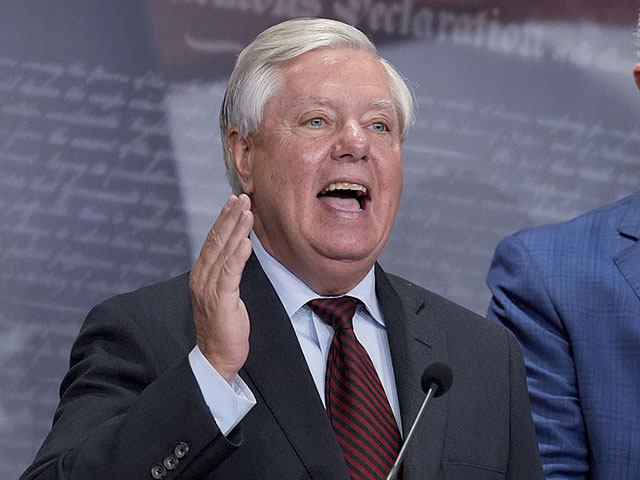 Сенатор Грэм: Трамп одобрил законопроект о новых санкциях на российскую нефть